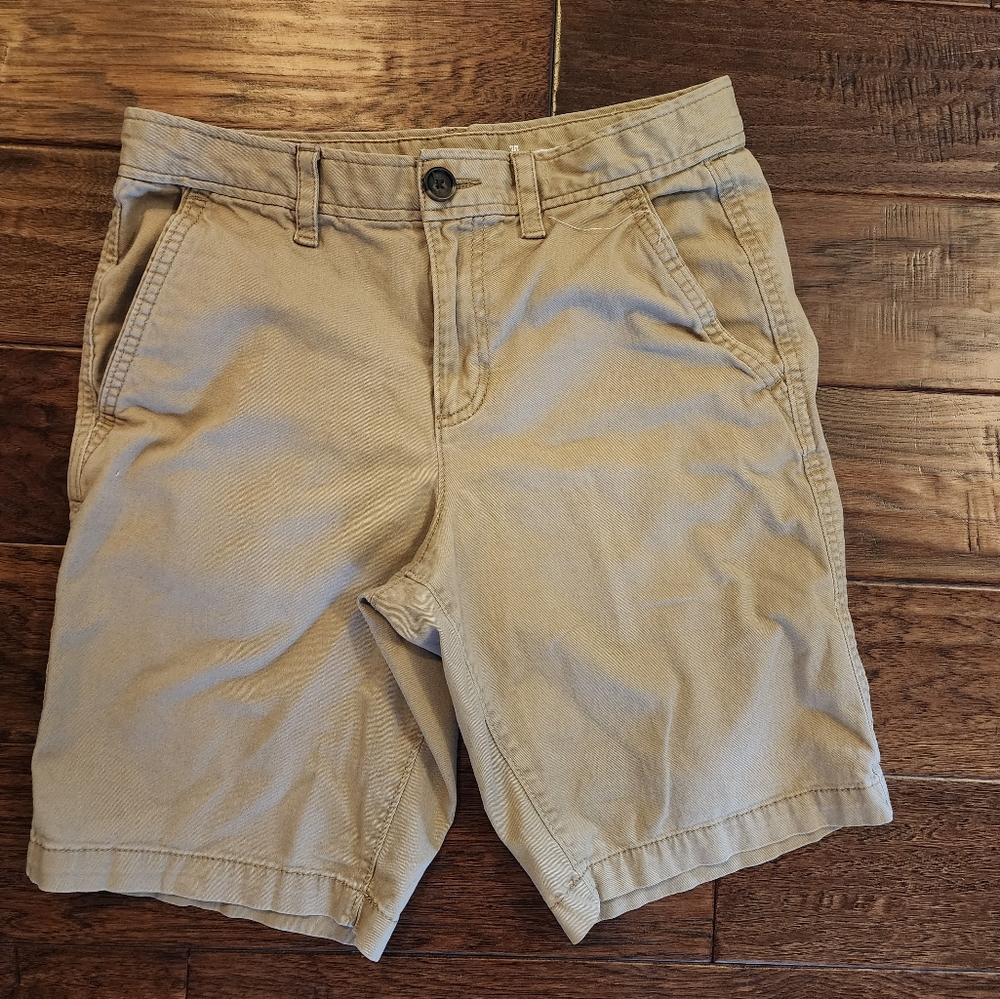 Urban Pipeline Shorts size 30 Khaki color (Hits at knee)